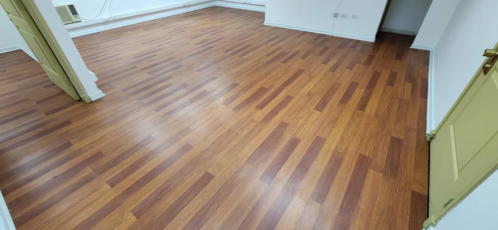 Decapado de piso flotante: Después