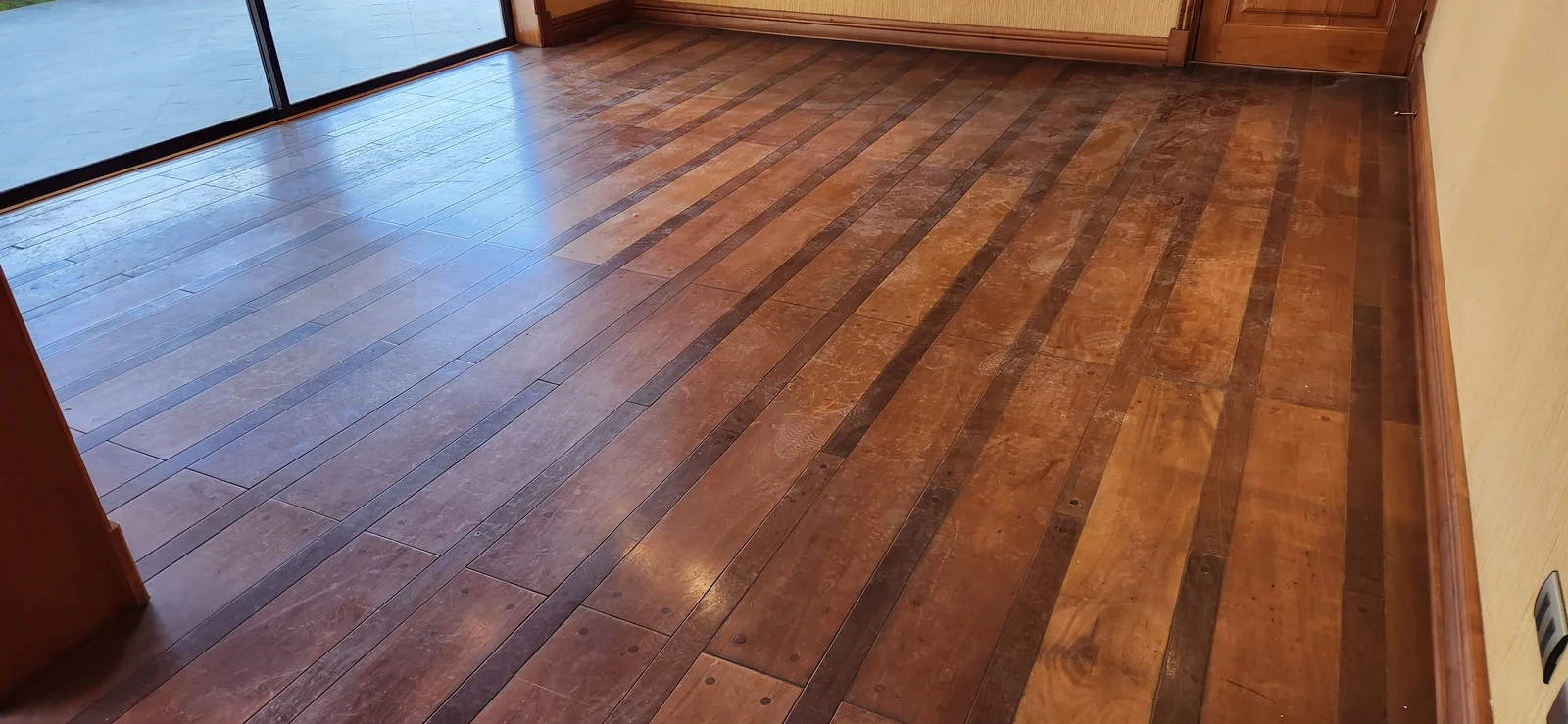 Tratamiento superficial en madera: Antes