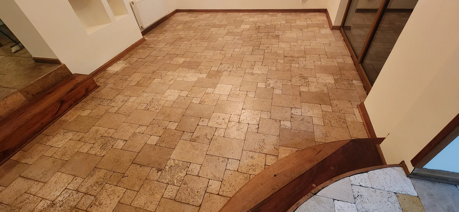 Limpieza de piso de piedra: Antes